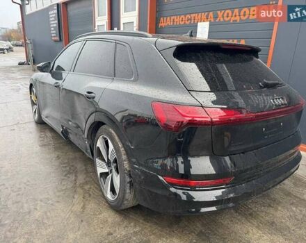 Чорний Ауді E-Tron, об'ємом двигуна 0 л та пробігом 81 тис. км за 25900 $, фото 1 на Automoto.ua
