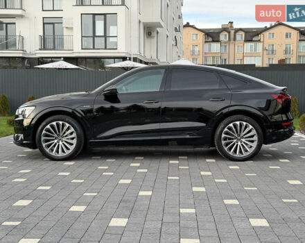 Черный Ауди E-Tron, объемом двигателя 0 л и пробегом 45 тыс. км за 30900 $, фото 3 на Automoto.ua