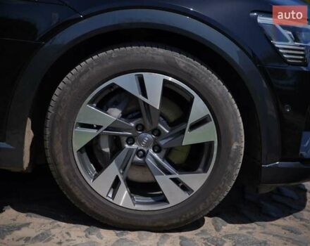 Чорний Ауді E-Tron, об'ємом двигуна 0 л та пробігом 47 тис. км за 32900 $, фото 49 на Automoto.ua