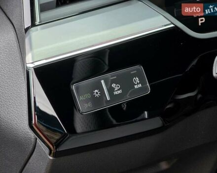 Черный Ауди E-Tron, объемом двигателя 0 л и пробегом 40 тыс. км за 48888 $, фото 26 на Automoto.ua