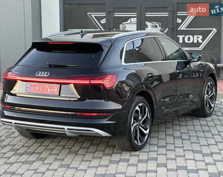 Черный Ауди E-Tron, объемом двигателя 0 л и пробегом 158 тыс. км за 31000 $, фото 28 на Automoto.ua