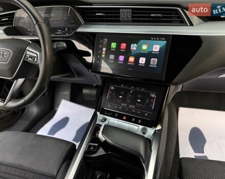 Черный Ауди E-Tron, объемом двигателя 0 л и пробегом 150 тыс. км за 31950 $, фото 61 на Automoto.ua