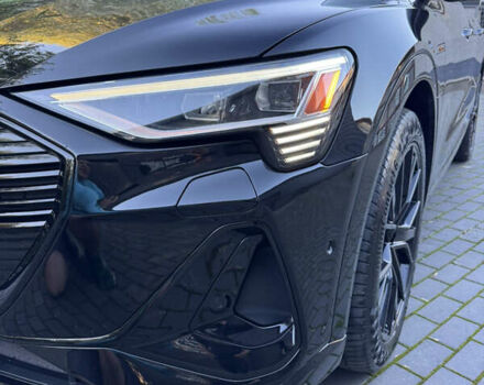 Черный Ауди E-Tron, объемом двигателя 0 л и пробегом 91 тыс. км за 36500 $, фото 67 на Automoto.ua