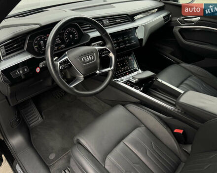Черный Ауди E-Tron, объемом двигателя 0 л и пробегом 100 тыс. км за 38500 $, фото 8 на Automoto.ua