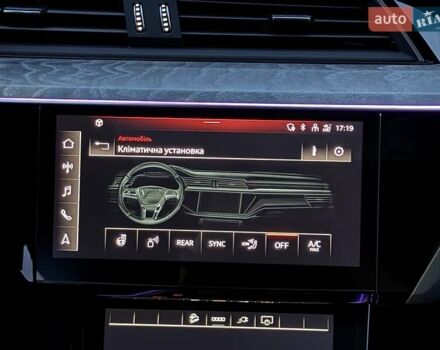 Чорний Ауді E-Tron, об'ємом двигуна 0 л та пробігом 103 тис. км за 36600 $, фото 43 на Automoto.ua