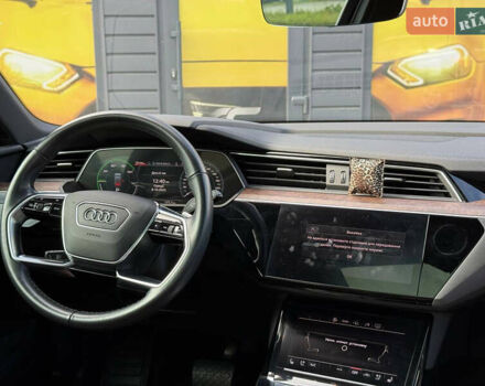 Черный Ауди E-Tron, объемом двигателя 0 л и пробегом 80 тыс. км за 34500 $, фото 53 на Automoto.ua