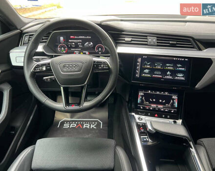Черный Ауди E-Tron, объемом двигателя 0 л и пробегом 31 тыс. км за 45500 $, фото 34 на Automoto.ua
