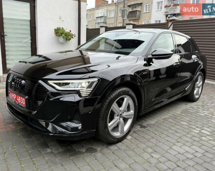 Черный Ауди E-Tron, объемом двигателя 0 л и пробегом 64 тыс. км за 31700 $, фото 17 на Automoto.ua