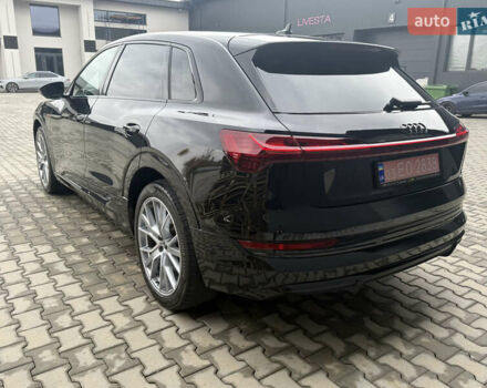 Чорний Ауді E-Tron, об'ємом двигуна 0 л та пробігом 89 тис. км за 35499 $, фото 4 на Automoto.ua