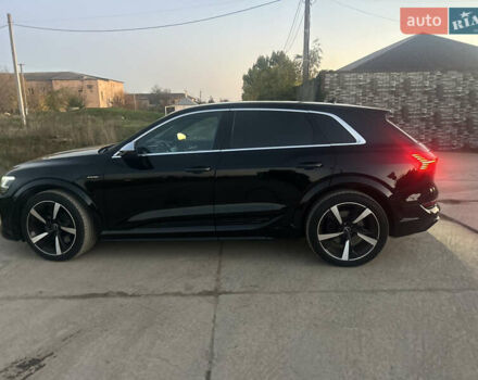 Чорний Ауді E-Tron, об'ємом двигуна 0 л та пробігом 57 тис. км за 41500 $, фото 60 на Automoto.ua