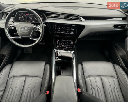 Черный Ауди E-Tron, объемом двигателя 0 л и пробегом 100 тыс. км за 38500 $, фото 6 на Automoto.ua
