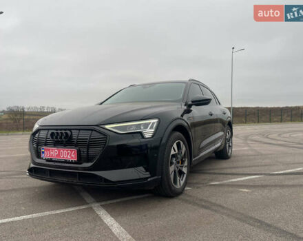 Черный Ауди E-Tron, объемом двигателя 0 л и пробегом 39 тыс. км за 39950 $, фото 14 на Automoto.ua