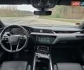 Чорний Ауді E-Tron, об'ємом двигуна 0 л та пробігом 61 тис. км за 47777 $, фото 99 на Automoto.ua