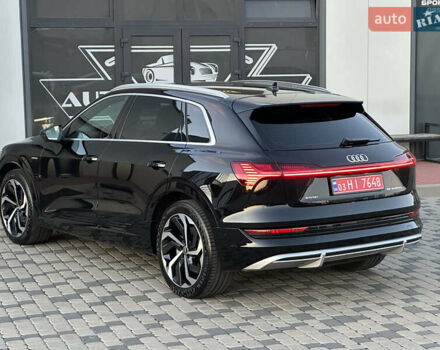 Черный Ауди E-Tron, объемом двигателя 0 л и пробегом 158 тыс. км за 31000 $, фото 34 на Automoto.ua