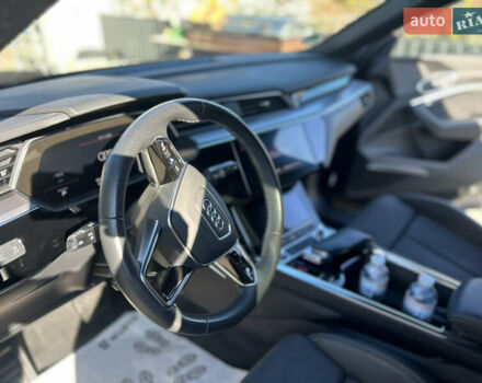 Чорний Ауді E-Tron, об'ємом двигуна 0 л та пробігом 57 тис. км за 41500 $, фото 35 на Automoto.ua
