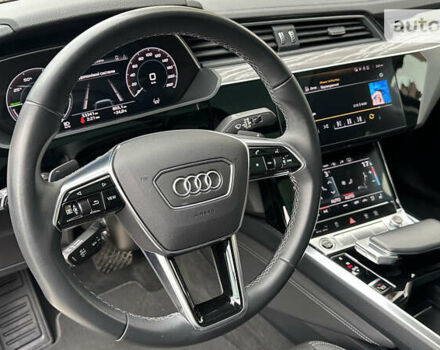 Черный Ауди E-Tron, объемом двигателя 0 л и пробегом 53 тыс. км за 42000 $, фото 21 на Automoto.ua