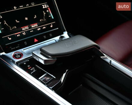 Черный Ауди E-Tron, объемом двигателя 0 л и пробегом 65 тыс. км за 44284 $, фото 16 на Automoto.ua