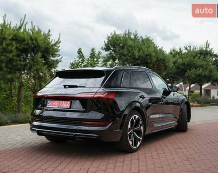 Черный Ауди E-Tron, объемом двигателя 0 л и пробегом 27 тыс. км за 60000 $, фото 2 на Automoto.ua