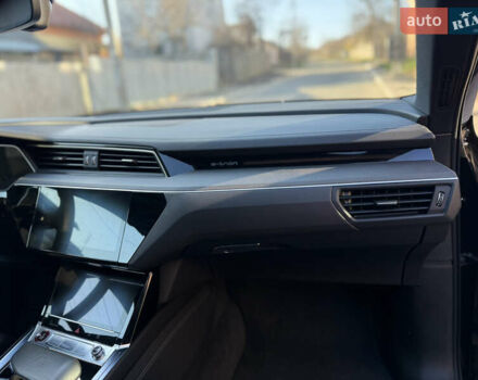 Черный Ауди E-Tron, объемом двигателя 0 л и пробегом 80 тыс. км за 42000 $, фото 22 на Automoto.ua