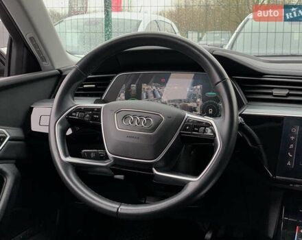 Черный Ауди E-Tron, объемом двигателя 0 л и пробегом 64 тыс. км за 35955 $, фото 72 на Automoto.ua