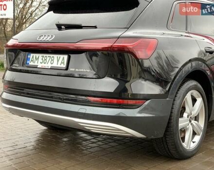 Черный Ауди E-Tron, объемом двигателя 0 л и пробегом 64 тыс. км за 35955 $, фото 22 на Automoto.ua