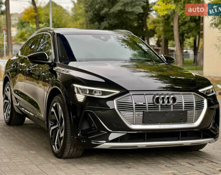 Черный Ауди E-Tron, объемом двигателя 0 л и пробегом 31 тыс. км за 45500 $, фото 7 на Automoto.ua