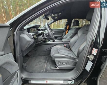 Черный Ауди E-Tron, объемом двигателя 0 л и пробегом 43 тыс. км за 45999 $, фото 48 на Automoto.ua