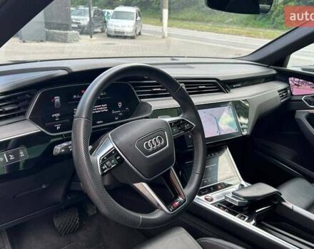 Чорний Ауді E-Tron, об'ємом двигуна 0 л та пробігом 83 тис. км за 43000 $, фото 12 на Automoto.ua