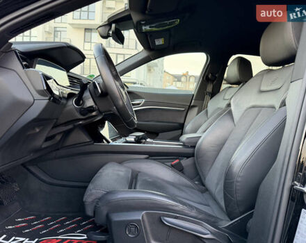 Черный Ауди E-Tron, объемом двигателя 0 л и пробегом 45 тыс. км за 30900 $, фото 28 на Automoto.ua