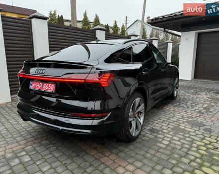 Черный Ауди E-Tron, объемом двигателя 0 л и пробегом 95 тыс. км за 38500 $, фото 3 на Automoto.ua