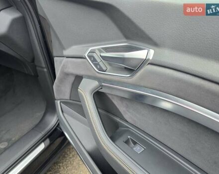 Черный Ауди E-Tron, объемом двигателя 0 л и пробегом 43 тыс. км за 45999 $, фото 74 на Automoto.ua