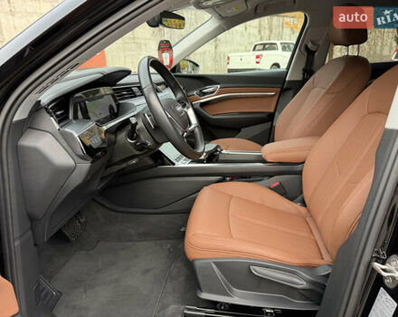 Черный Ауди E-Tron, объемом двигателя 0 л и пробегом 79 тыс. км за 29999 $, фото 48 на Automoto.ua