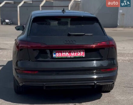 Черный Ауди E-Tron, объемом двигателя 0 л и пробегом 29 тыс. км за 38999 $, фото 2 на Automoto.ua