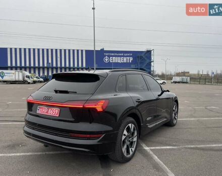 Черный Ауди E-Tron, объемом двигателя 0 л и пробегом 89 тыс. км за 39900 $, фото 15 на Automoto.ua