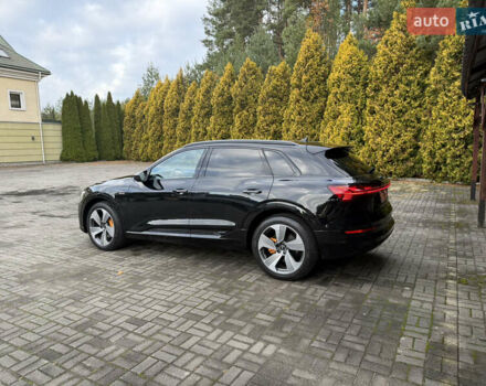 Черный Ауди E-Tron, объемом двигателя 0 л и пробегом 56 тыс. км за 40890 $, фото 7 на Automoto.ua