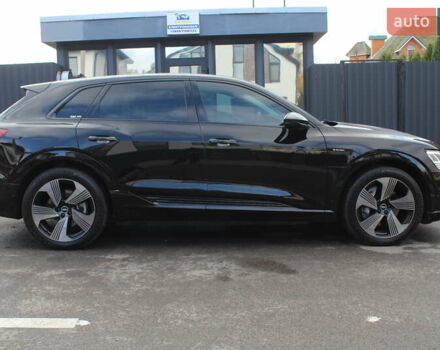 Черный Ауди E-Tron, объемом двигателя 0 л и пробегом 41 тыс. км за 38800 $, фото 6 на Automoto.ua