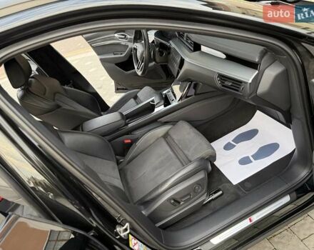 Черный Ауди E-Tron, объемом двигателя 0 л и пробегом 150 тыс. км за 31950 $, фото 66 на Automoto.ua