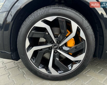 Черный Ауди E-Tron, объемом двигателя 0 л и пробегом 100 тыс. км за 38500 $, фото 16 на Automoto.ua