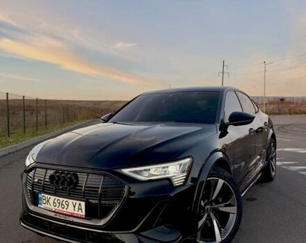 Черный Ауди E-Tron, объемом двигателя 0 л и пробегом 68 тыс. км за 45000 $, фото 3 на Automoto.ua