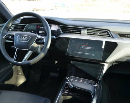 Черный Ауди E-Tron, объемом двигателя 0 л и пробегом 5 тыс. км за 47000 $, фото 3 на Automoto.ua