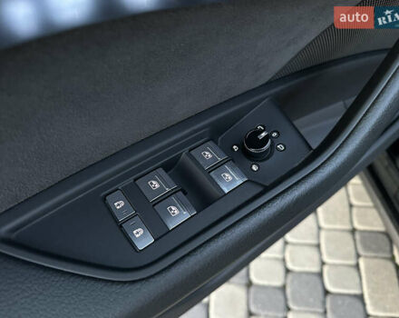 Черный Ауди E-Tron, объемом двигателя 0 л и пробегом 158 тыс. км за 31000 $, фото 42 на Automoto.ua