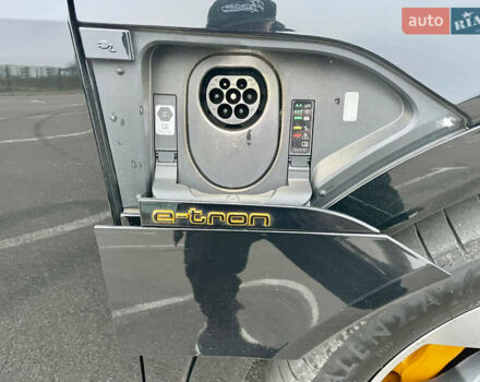 Черный Ауди E-Tron, объемом двигателя 0 л и пробегом 89 тыс. км за 39900 $, фото 22 на Automoto.ua