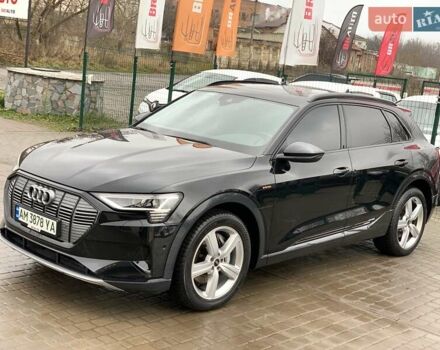 Черный Ауди E-Tron, объемом двигателя 0 л и пробегом 64 тыс. км за 35955 $, фото 2 на Automoto.ua