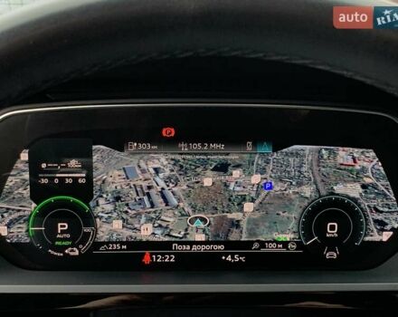 Черный Ауди E-Tron, объемом двигателя 0 л и пробегом 64 тыс. км за 35955 $, фото 62 на Automoto.ua