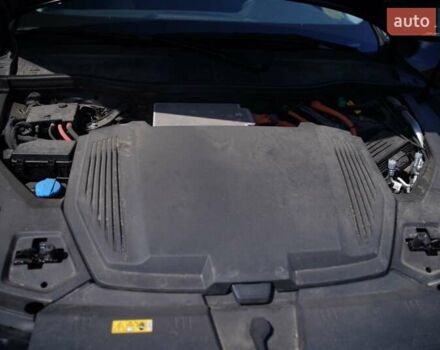 Чорний Ауді E-Tron, об'ємом двигуна 0 л та пробігом 47 тис. км за 32900 $, фото 48 на Automoto.ua