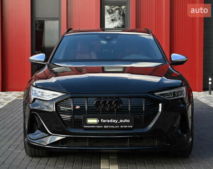 Черный Ауди E-Tron, объемом двигателя 0 л и пробегом 65 тыс. км за 44284 $, фото 17 на Automoto.ua