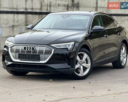 Черный Ауди E-Tron, объемом двигателя 0 л и пробегом 79 тыс. км за 29999 $, фото 1 на Automoto.ua