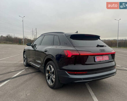 Черный Ауди E-Tron, объемом двигателя 0 л и пробегом 39 тыс. км за 39950 $, фото 20 на Automoto.ua