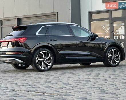 Черный Ауди E-Tron, объемом двигателя 0 л и пробегом 158 тыс. км за 31000 $, фото 31 на Automoto.ua