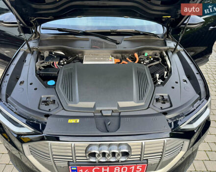 Черный Ауди E-Tron, объемом двигателя 0 л и пробегом 97 тыс. км за 30900 $, фото 77 на Automoto.ua